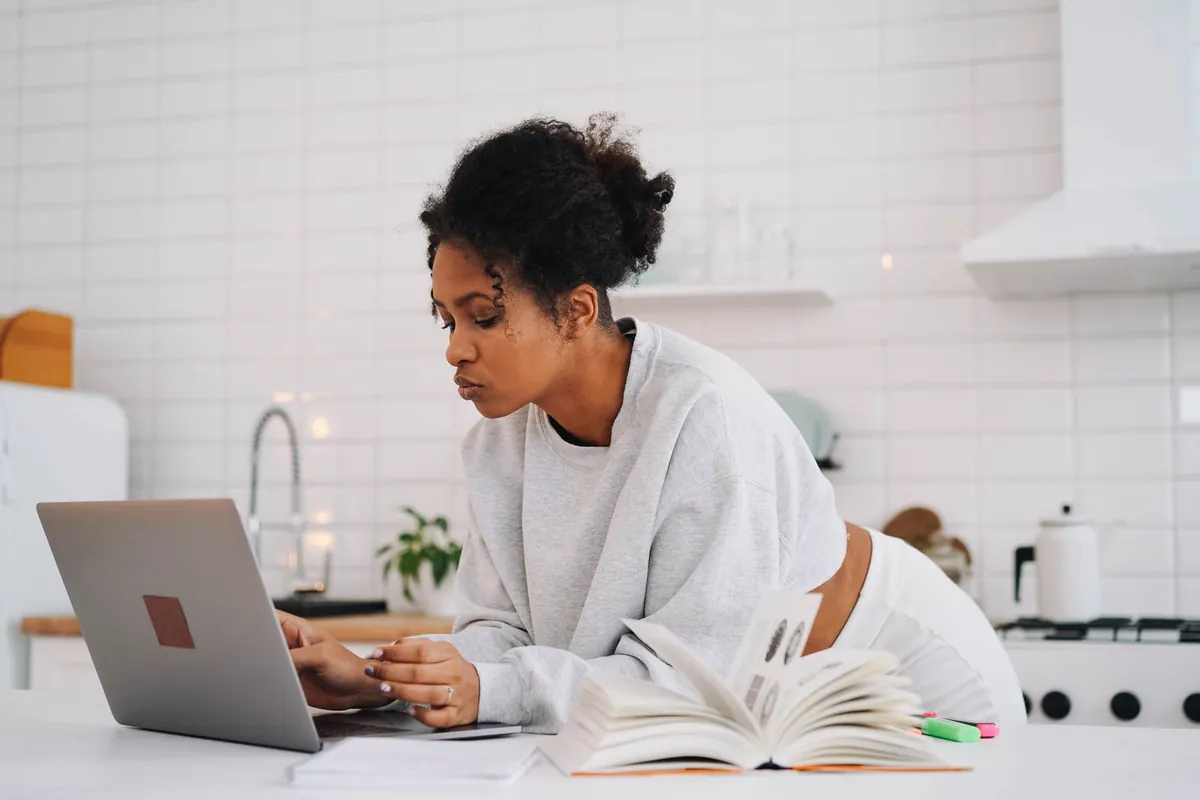 A student working through self-paced online driver's ed modules at home in Ontario
